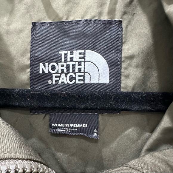 The North Face Westoak City Olive Green Trench Jacket. - Picture 7 of 8